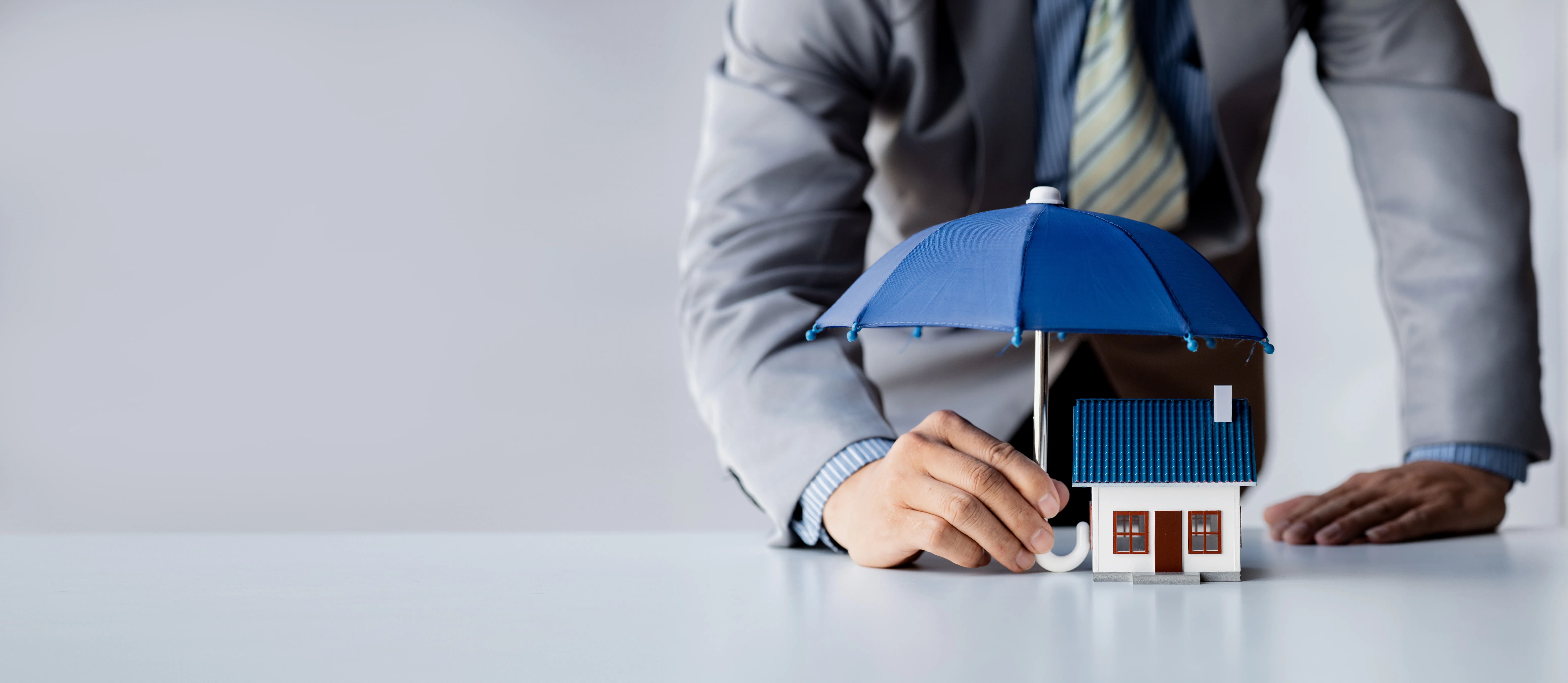 A beautiful Florida home with a sparkling view.